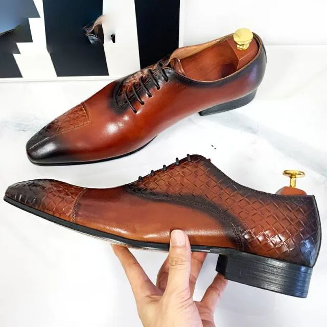 Elegant Lace-Up Pointed Shoes Men Oxfords Shoes